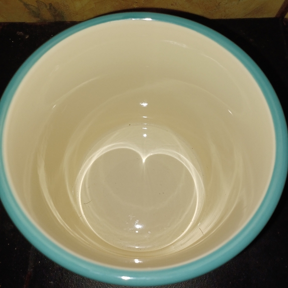 NWT Pioneer Woman red,white polka dot trim blue utensil holder 6.5"tall(091124A) - Picture 3 of 5